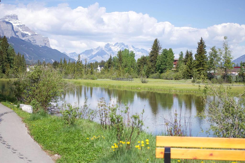 Luxury Canmore Vacations Екстериор снимка